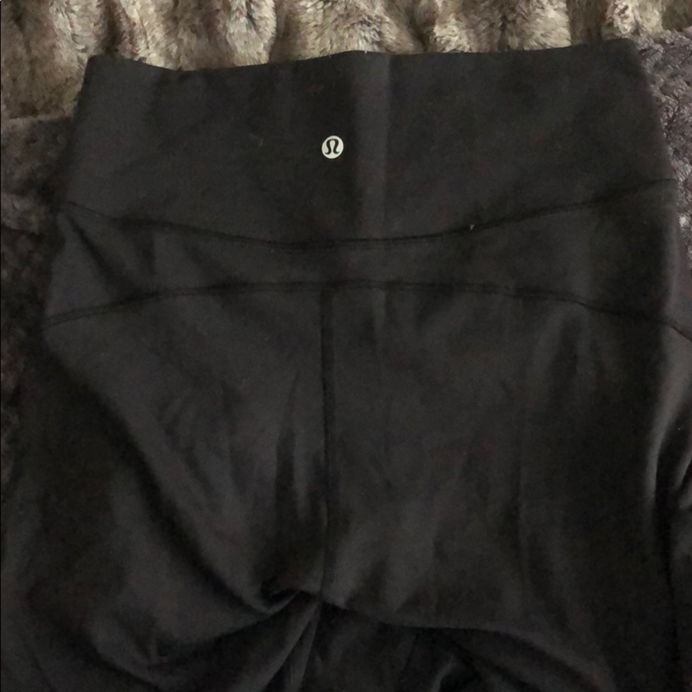 7/8th lulu lemon leggings